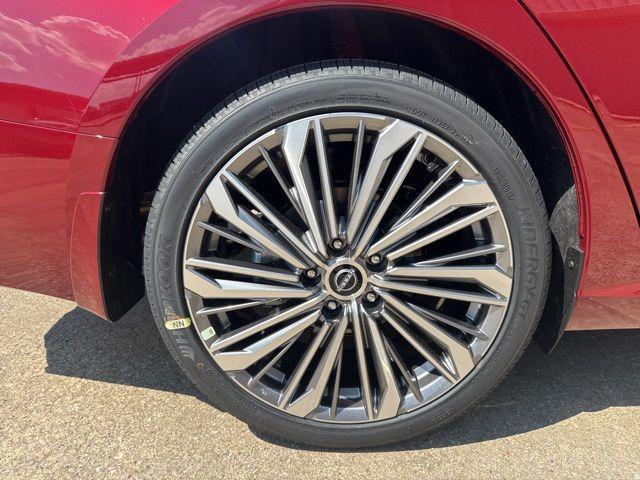 new 2025 Nissan Altima car, priced at $33,430