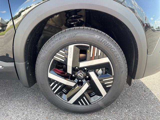 new 2025 Nissan Kicks car, priced at $22,910
