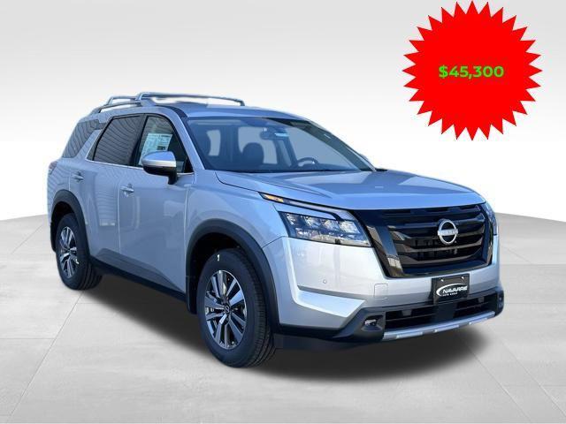 new 2025 Nissan Pathfinder car, priced at $45,300