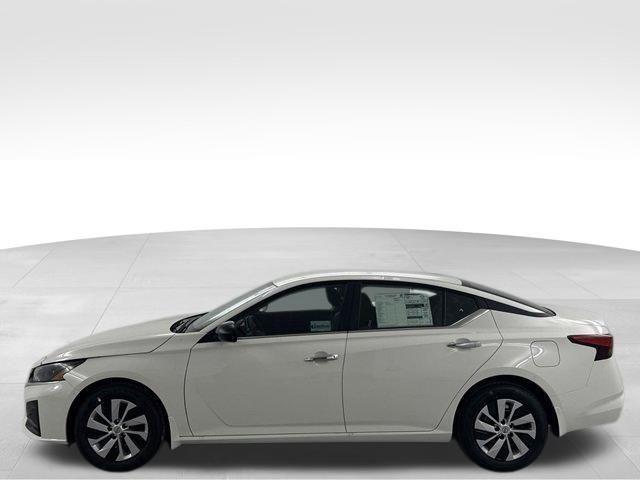 new 2025 Nissan Altima car, priced at $25,823