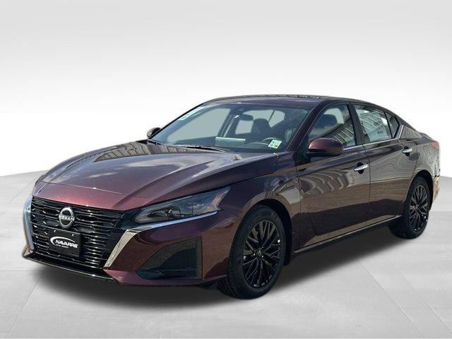 new 2025 Nissan Altima car, priced at $27,495