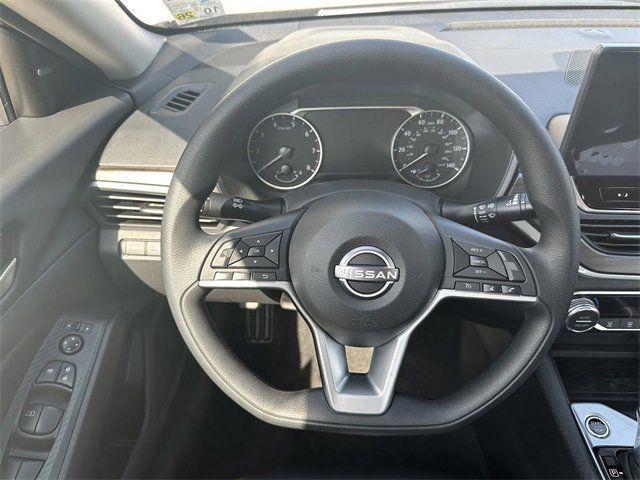 new 2025 Nissan Altima car, priced at $27,495