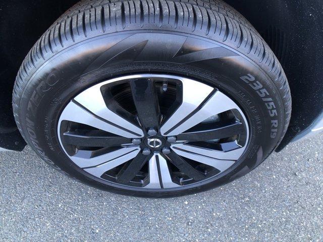 new 2025 Volvo XC60 Plug-In Hybrid car, priced at $65,445