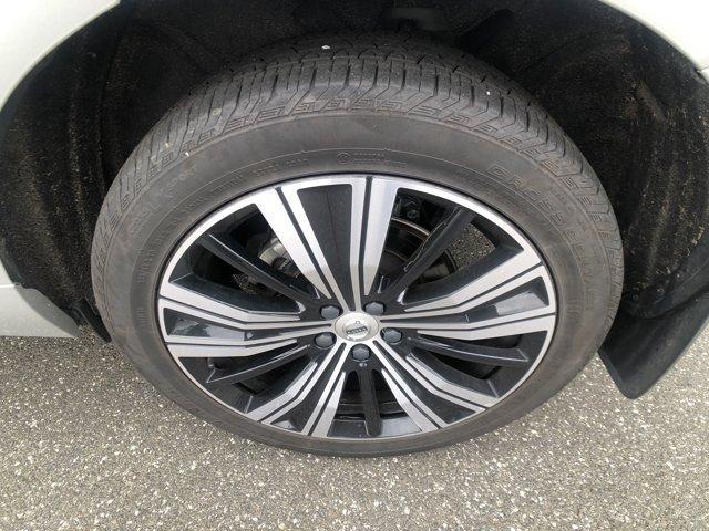 used 2022 Volvo XC60 car, priced at $38,917