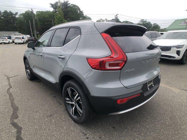 new 2025 Volvo XC40 car, priced at $43,765