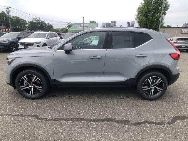 new 2025 Volvo XC40 car, priced at $43,765