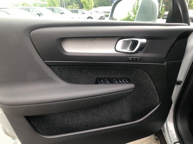 new 2025 Volvo XC40 car, priced at $43,765