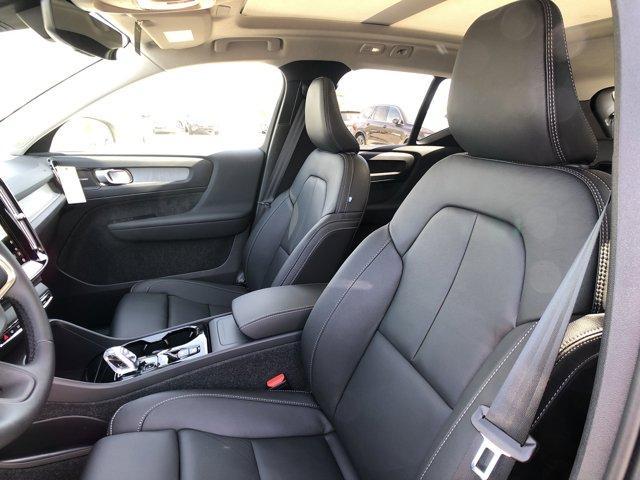new 2025 Volvo XC40 car, priced at $50,015