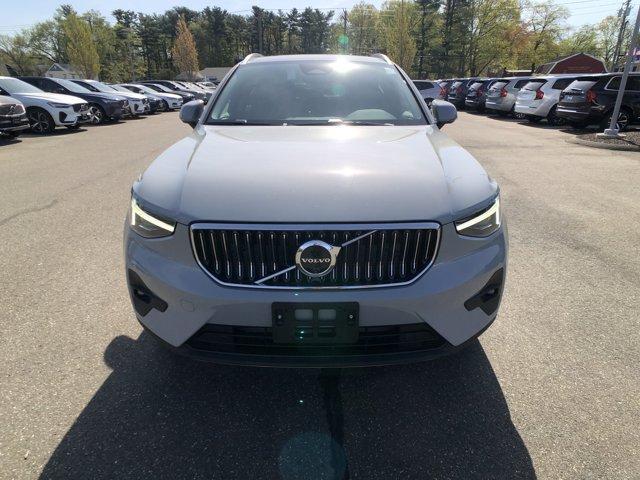 new 2025 Volvo XC40 car, priced at $50,015