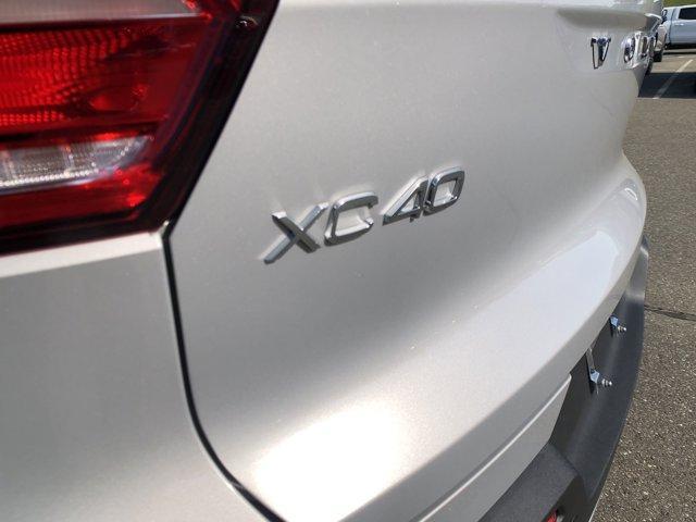new 2025 Volvo XC40 car, priced at $50,595