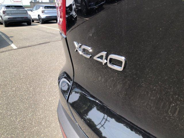 new 2025 Volvo XC40 car, priced at $47,085