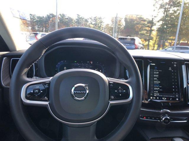 used 2023 Volvo XC60 car, priced at $38,760