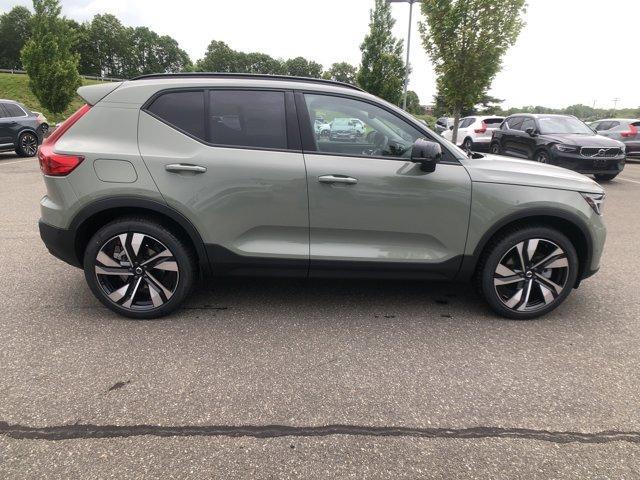 new 2025 Volvo XC40 car, priced at $48,560