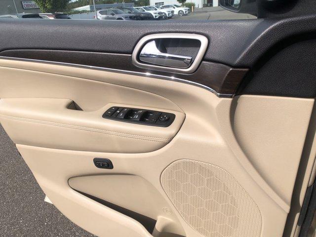 used 2014 Jeep Grand Cherokee car, priced at $13,175