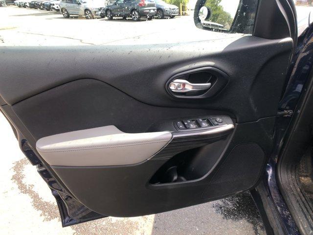 used 2014 Jeep Cherokee car, priced at $6,995