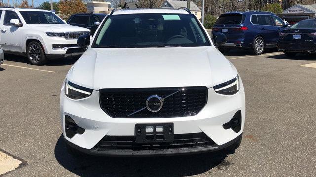 new 2024 Volvo XC40 car, priced at $47,180