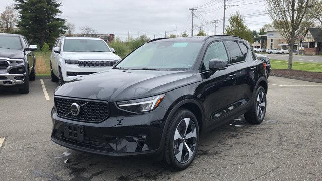 new 2024 Volvo XC40 car, priced at $43,480