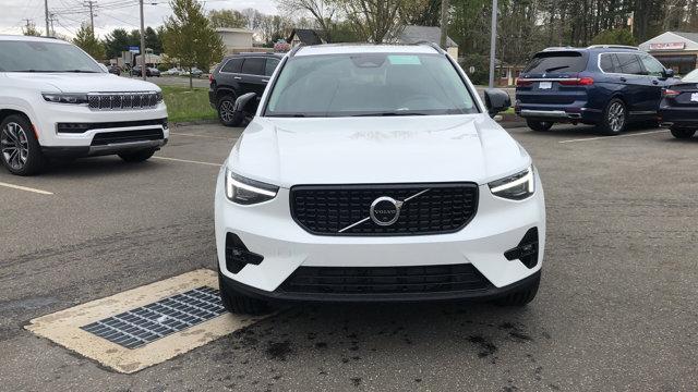 new 2024 Volvo XC40 car, priced at $47,180