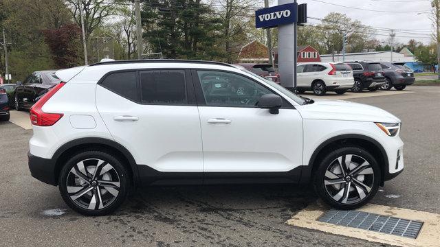 new 2024 Volvo XC40 car, priced at $47,680