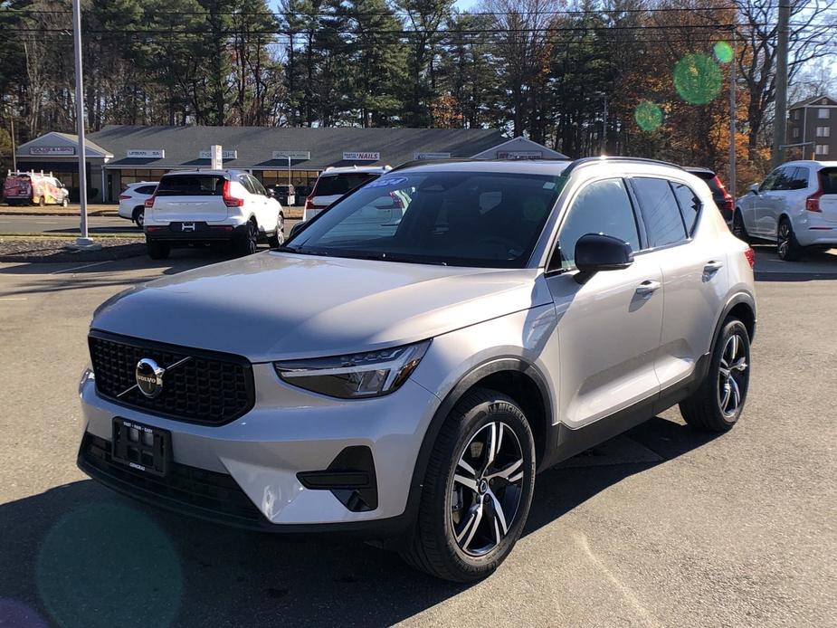 used 2024 Volvo XC40 car, priced at $35,300