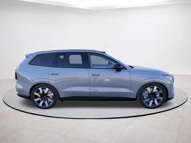 new 2025 Volvo EX90 car, priced at $85,640