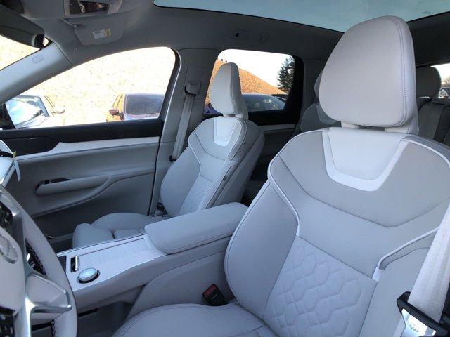 new 2025 Volvo EX90 car, priced at $85,640