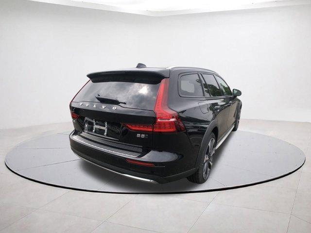 new 2025 Volvo V60 Cross Country car, priced at $60,725