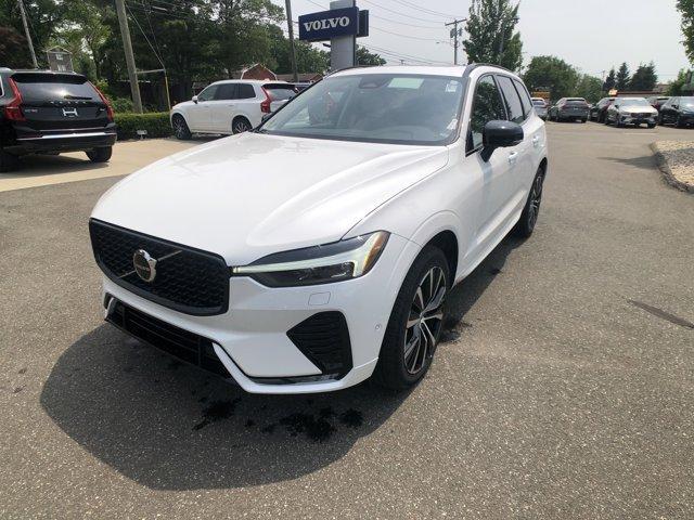 new 2025 Volvo XC60 car, priced at $55,335