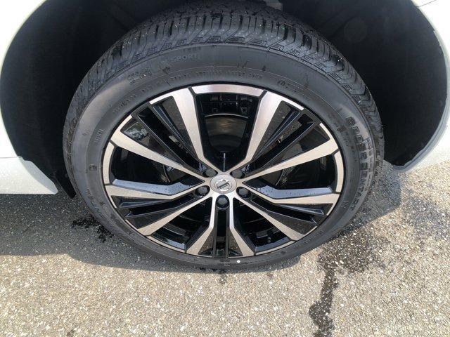 new 2025 Volvo XC60 car, priced at $55,335