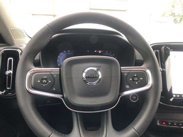 new 2025 Volvo XC40 car, priced at $47,085