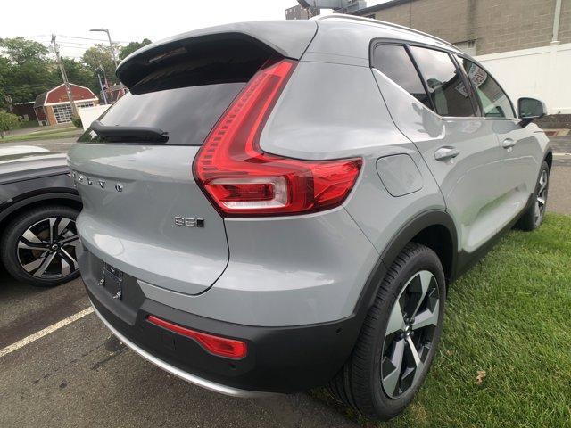 new 2025 Volvo XC40 car, priced at $47,085
