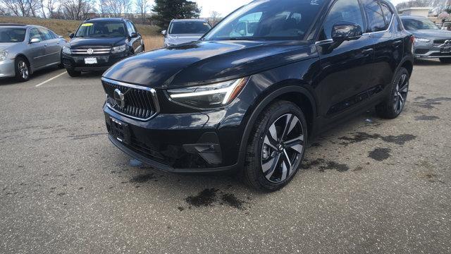 new 2024 Volvo XC40 car, priced at $45,270
