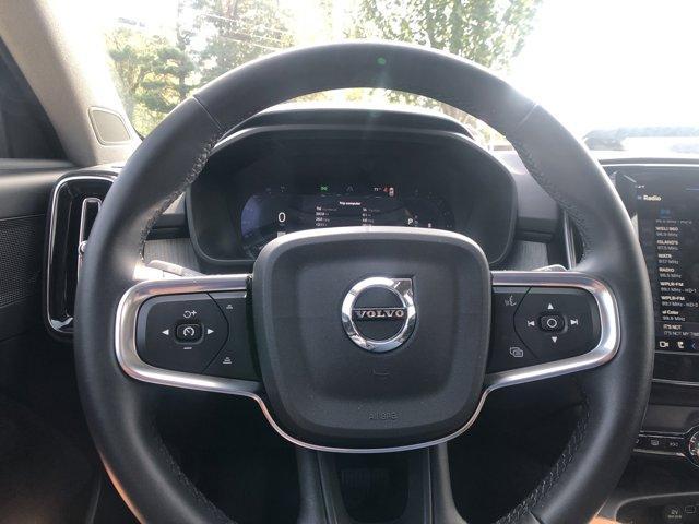 new 2025 Volvo XC40 car, priced at $46,015