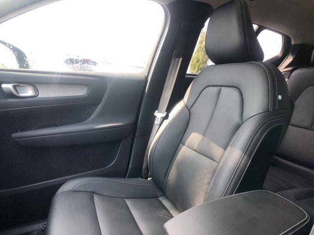 new 2025 Volvo XC40 car, priced at $46,015