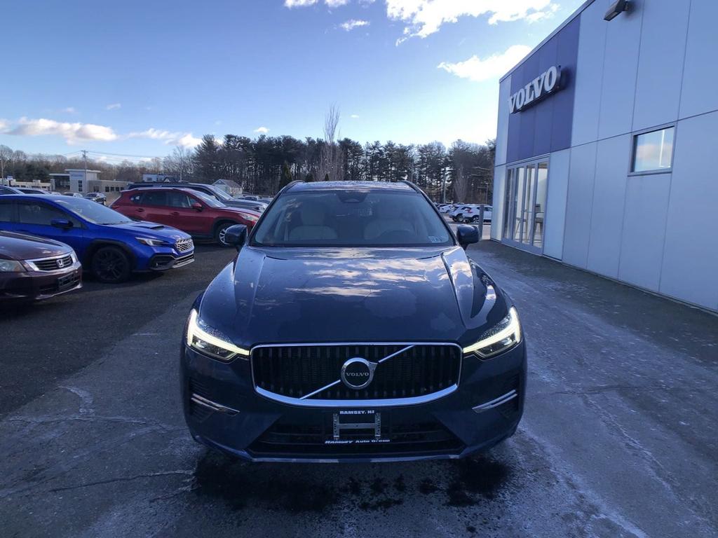 used 2022 Volvo XC60 car, priced at $33,400