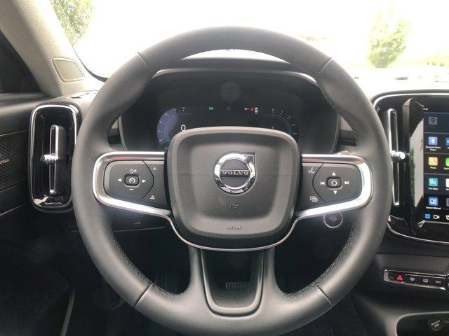 new 2025 Volvo XC40 car, priced at $50,565