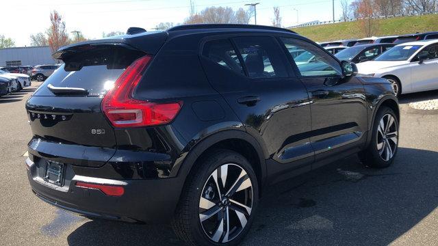new 2024 Volvo XC40 car, priced at $45,735