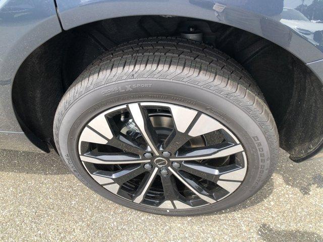new 2026 Volvo XC60 car, priced at $57,985