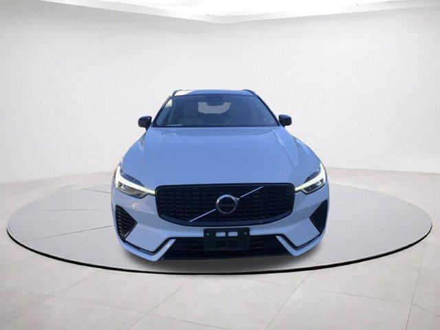 used 2023 Volvo XC60 Recharge Plug-In Hybrid car, priced at $45,995