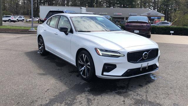 new 2024 Volvo S60 car, priced at $41,895