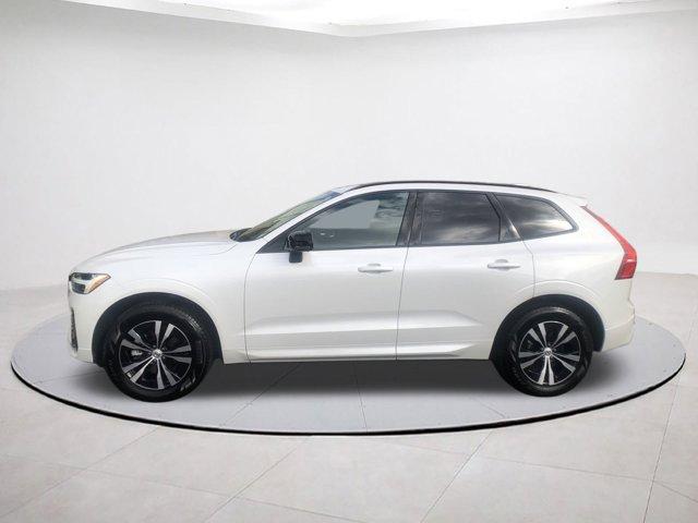 used 2025 Volvo XC60 car, priced at $37,900