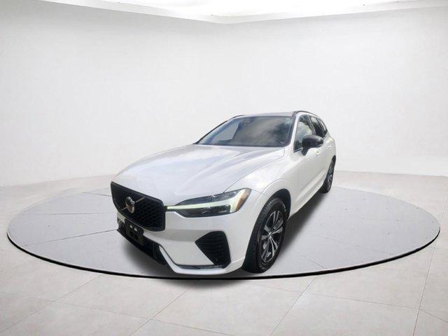 used 2025 Volvo XC60 car, priced at $37,900