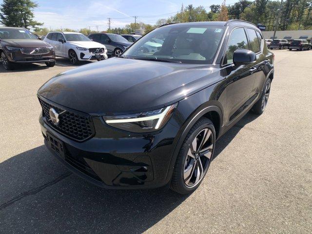 new 2025 Volvo XC40 car, priced at $50,015