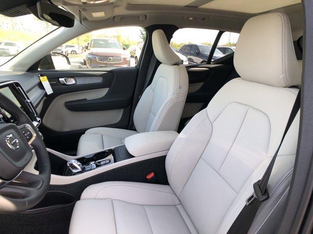 new 2025 Volvo XC40 car, priced at $50,015