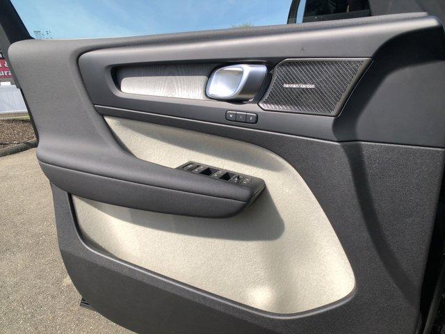 new 2025 Volvo XC40 car, priced at $50,015