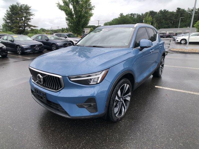 used 2023 Volvo XC40 car, priced at $34,876
