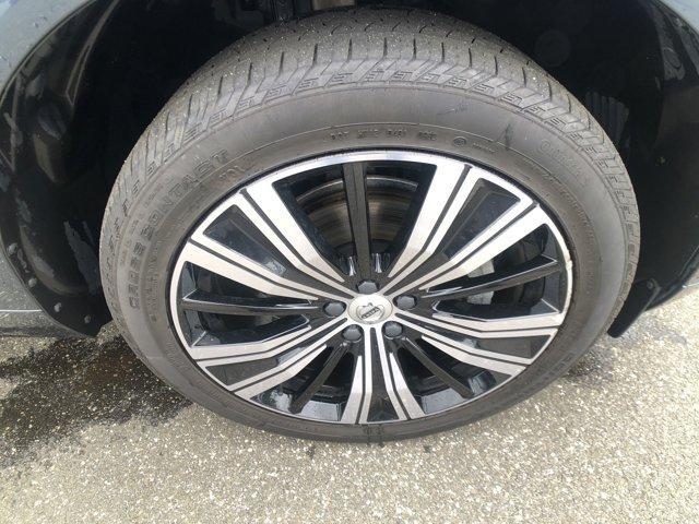 used 2022 Volvo XC60 car, priced at $41,295