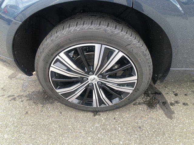 used 2022 Volvo XC60 car, priced at $41,295