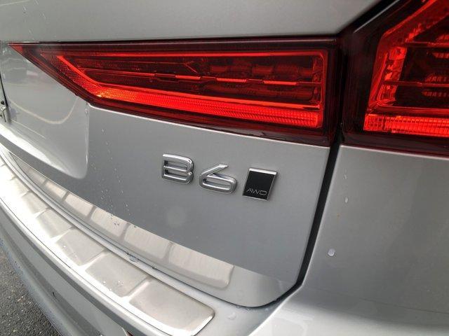 used 2022 Volvo XC60 car, priced at $43,000