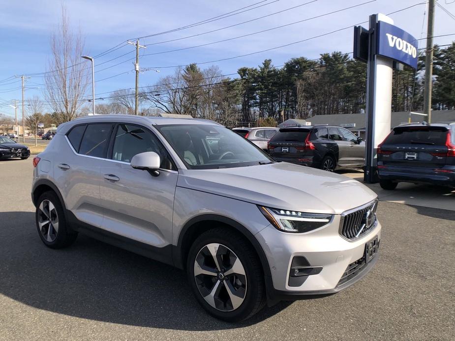 used 2024 Volvo XC40 car, priced at $35,987